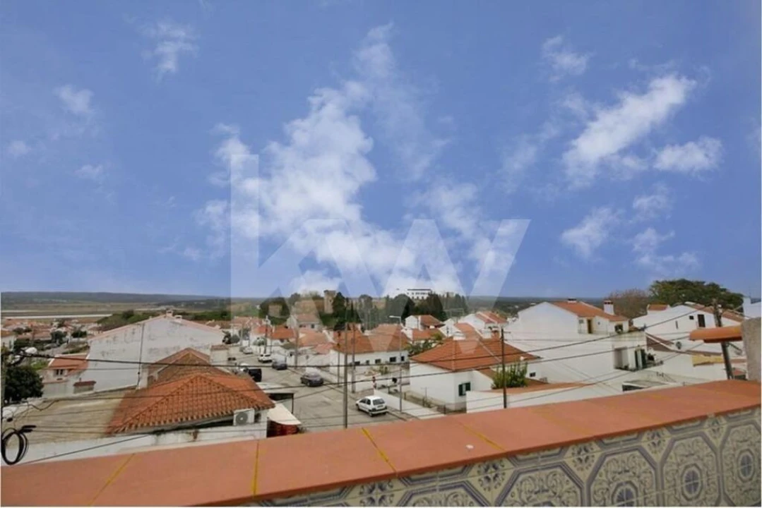 Moradia T5 para Venda em Santa Maria do Castelo e Santiago e Santa Susana Foto 27