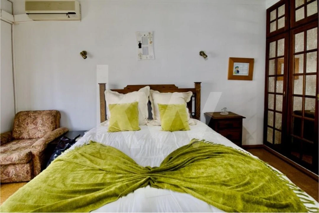 Moradia T5 para Venda em Santa Maria do Castelo e Santiago e Santa Susana Foto 14