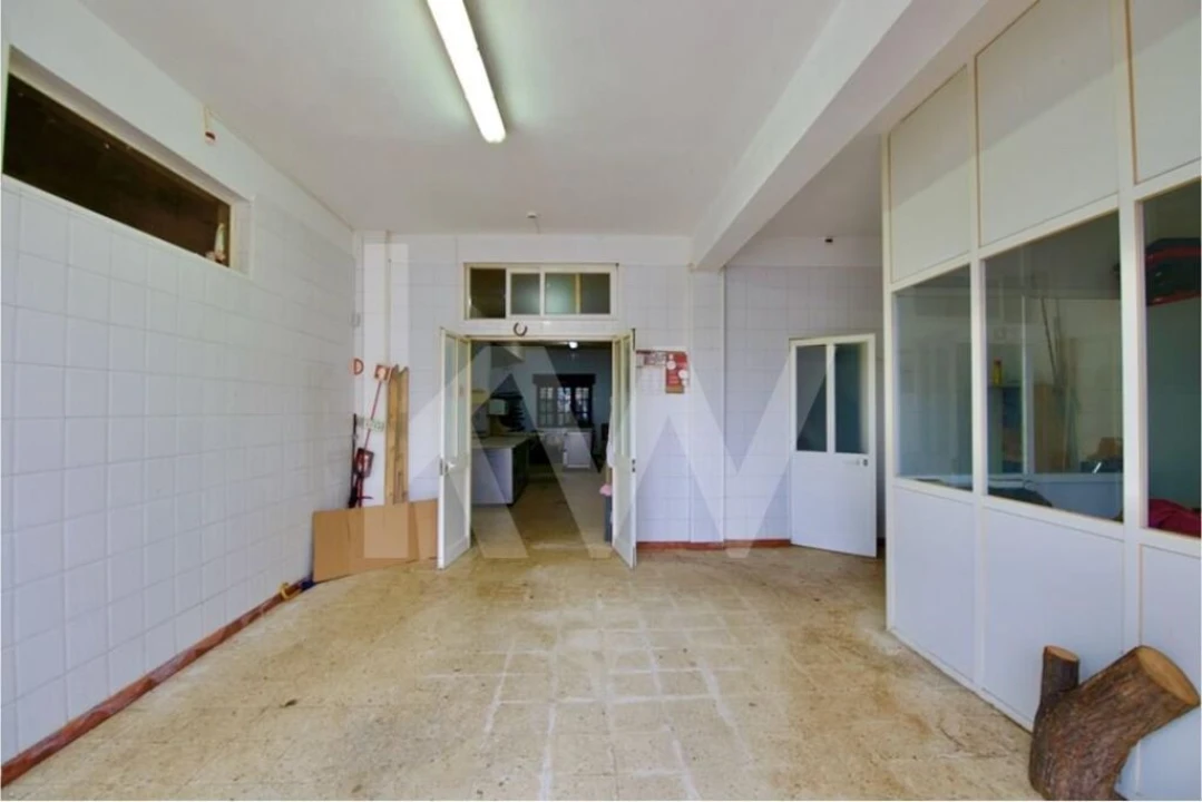 Moradia T5 para Venda em Santa Maria do Castelo e Santiago e Santa Susana Foto 30