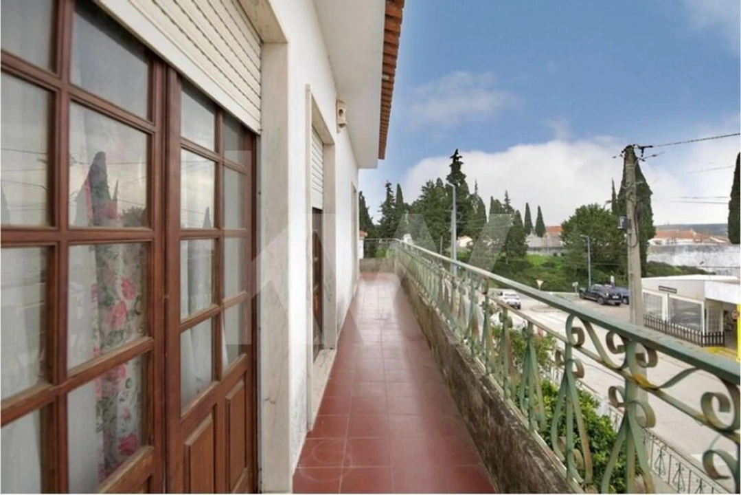 Moradia T5 para Venda em Santa Maria do Castelo e Santiago e Santa Susana Foto 12