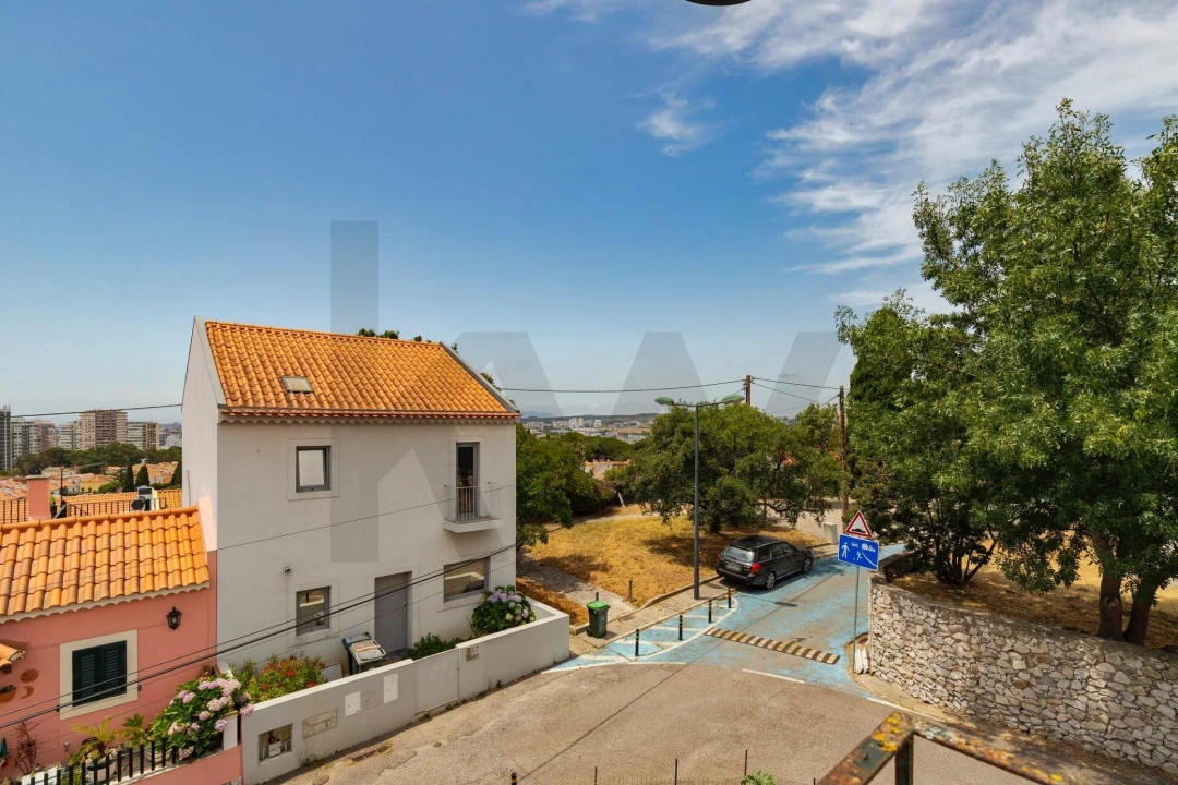 Moradia T4 para Venda em Ajuda Foto 14