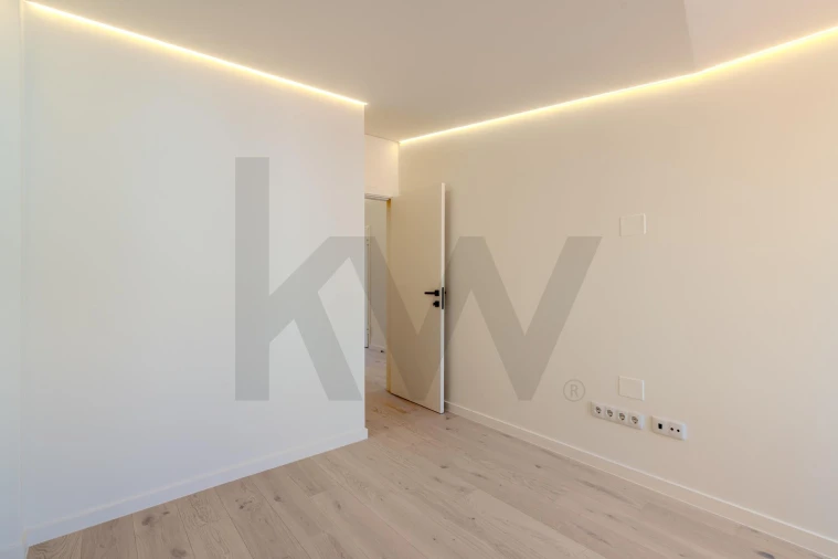 Apartamento T2 para Venda em Misericórdia Foto 23