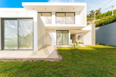 Moradia T3 para Venda em São Gonçalo