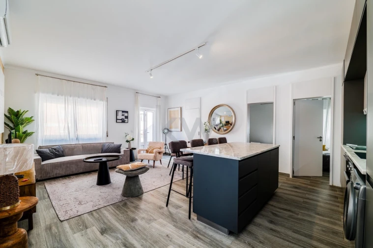 Prédio para Venda em Carregado e Cadafais Foto 41