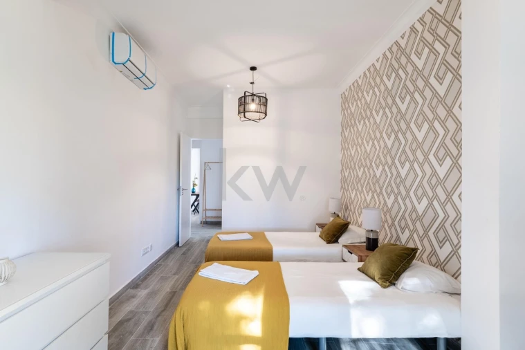 Prédio para Venda em Carregado e Cadafais Foto 16