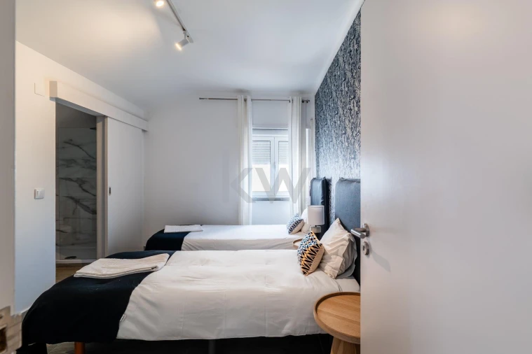 Prédio para Venda em Carregado e Cadafais Foto 29