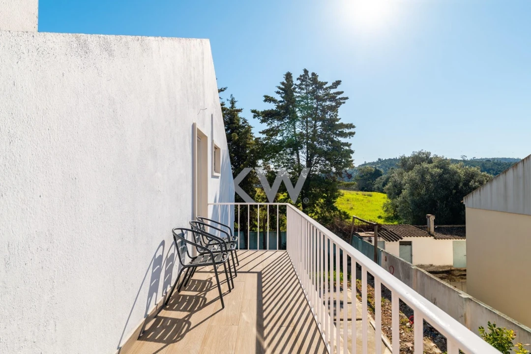 Prédio para Venda em Carregado e Cadafais Foto 8