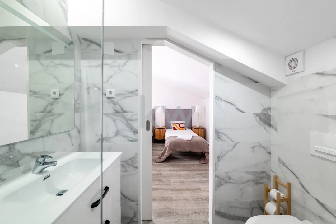 Prédio para Venda em Carregado e Cadafais Foto 28