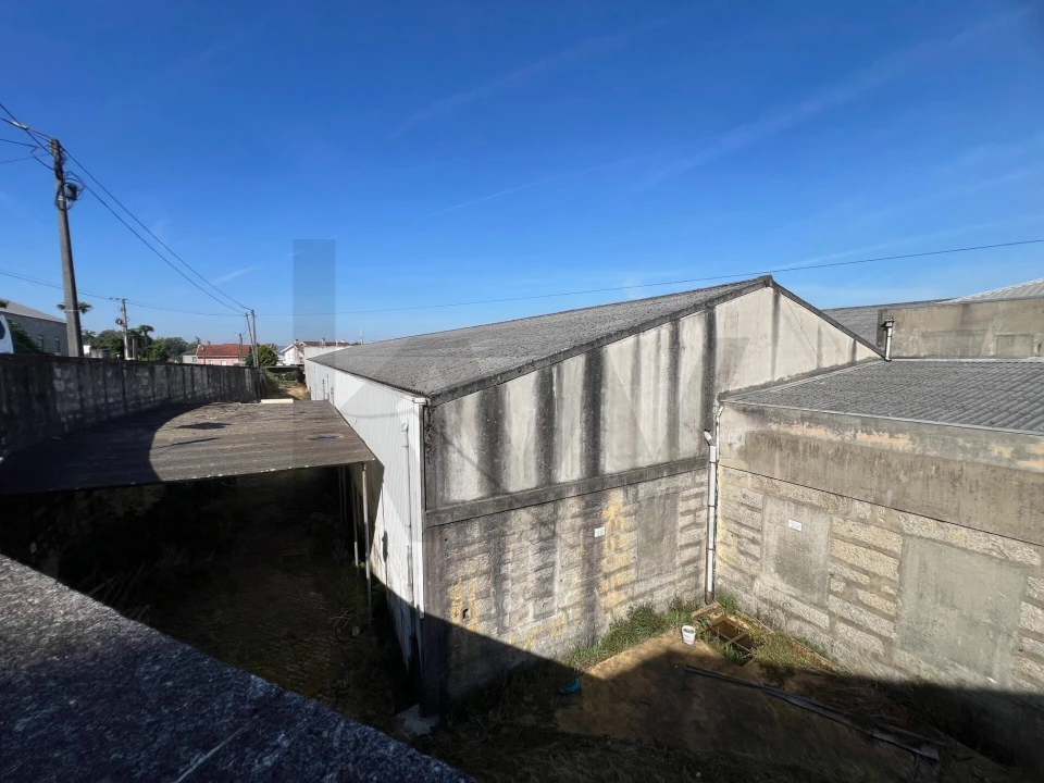 Armazém para Venda em Rebordões Foto 8
