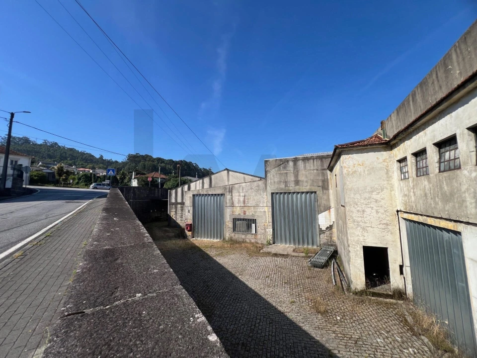 Armazém para Venda em Rebordões Foto 4