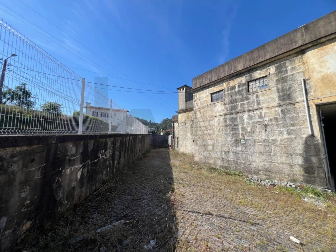 Armazém para Venda em Rebordões Foto 6