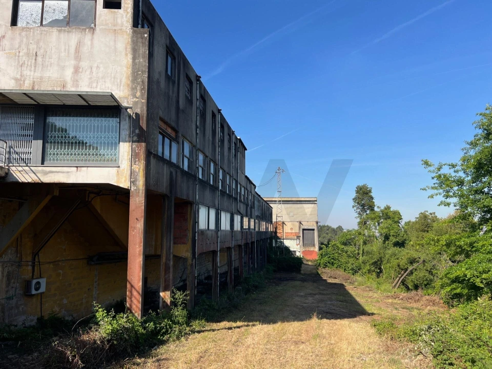 Armazém para Venda em Rebordões Foto 9