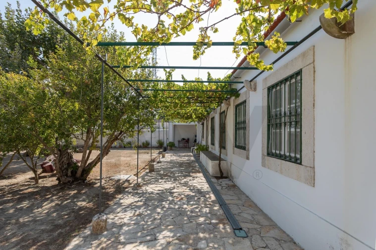 Moradia T7 para Venda em Caparica e Trafaria Foto 13