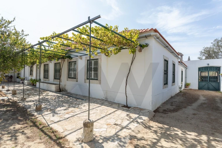 Moradia T7 para Venda em Caparica e Trafaria Foto 12