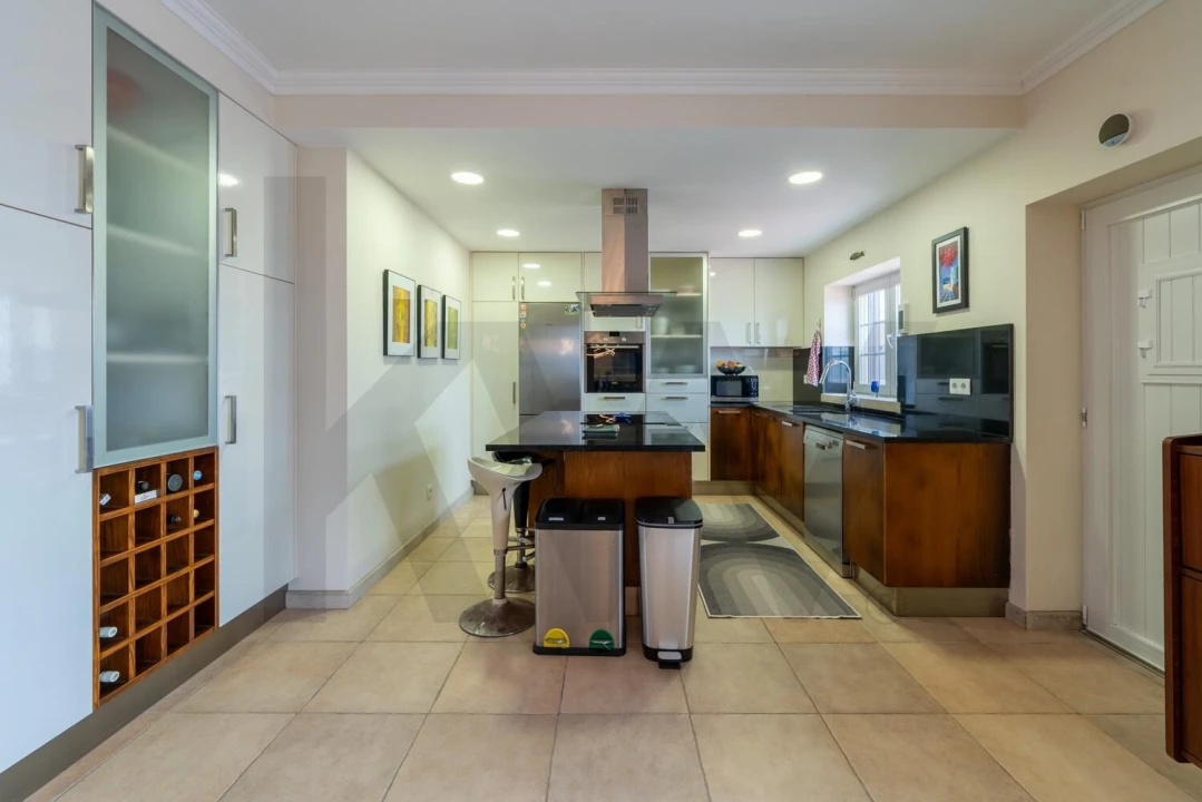 Moradia T4 para Venda em Reguengo Grande Foto 18