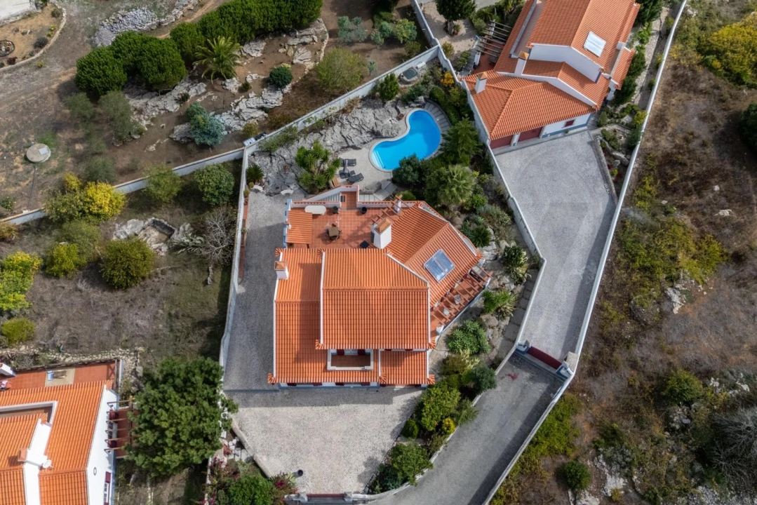 Moradia T4 para Venda em Reguengo Grande Foto 2