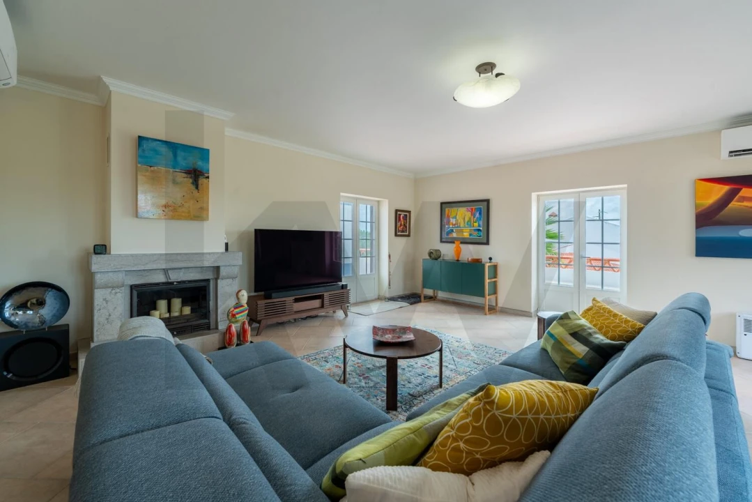 Moradia T4 para Venda em Reguengo Grande Foto 7