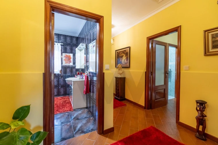 Moradia T3 para Venda em O. Azeméis, Riba-Ul, Ul, Macinhata Seixa, Madail Foto 13