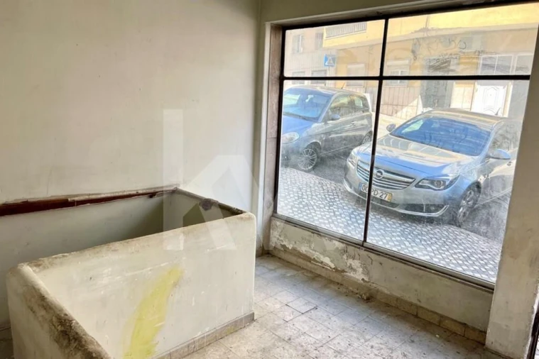 Loja para Arrendamento em Estrela Foto 18