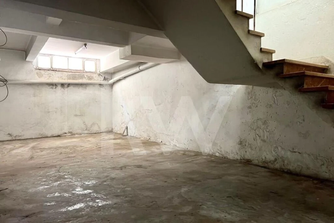 Loja para Arrendamento em Estrela Foto 6