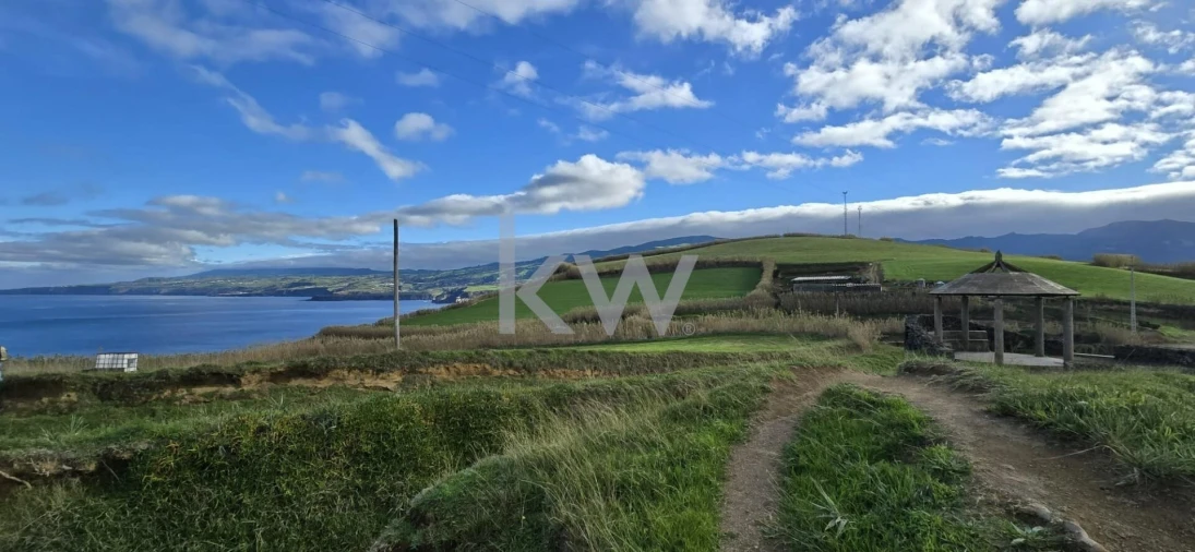 Terreno para Venda em Ribeirinha Foto 14