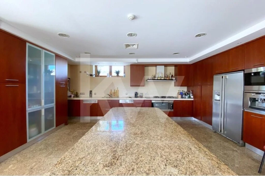 Moradia T8 para Venda em Vila Franca de Xira Foto 18