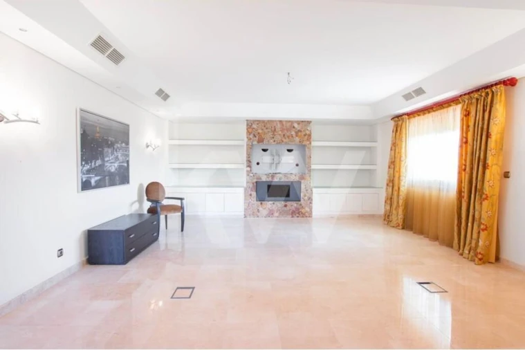 Moradia T8 para Venda em Vila Franca de Xira Foto 12