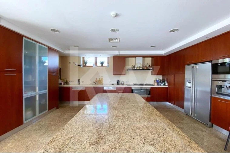 Moradia T8 para Venda em Vila Franca de Xira Foto 18