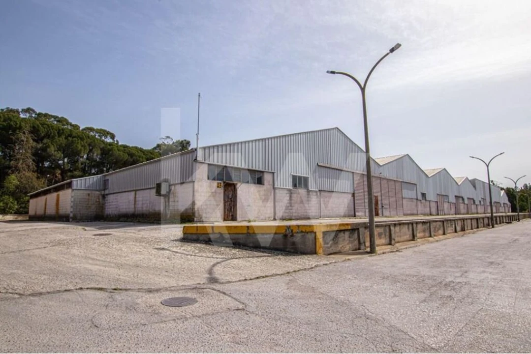 Armazém para Venda em Setubal (São Sebastião) Foto 6