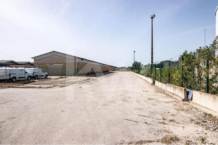 Armazém para Venda em Setubal (São Sebastião) Foto 8