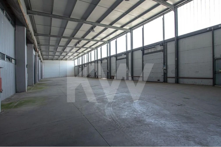 Armazém para Venda em Setubal (São Sebastião) Foto 14