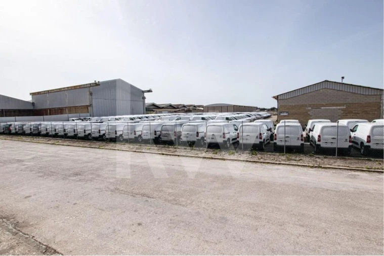 Armazém para Venda em Setubal (São Sebastião) Foto 12