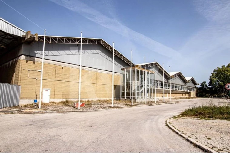 Armazém para Venda em Setubal (São Sebastião) Foto 3