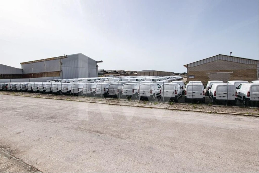 Armazém para Venda em Setubal (São Sebastião) Foto 12