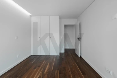 Apartamento T3 para Venda em Mafamude e Vilar do Paraíso