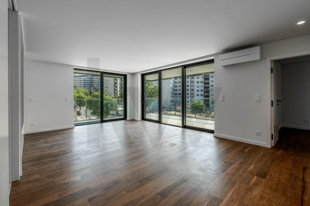 Apartamento T3 para Venda em Mafamude e Vilar do Paraíso Foto 22