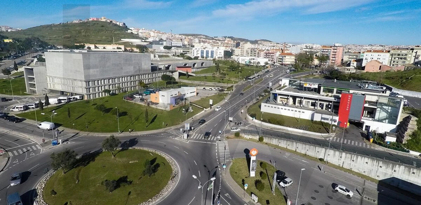 Terreno para Venda em Encosta do Sol Foto 2