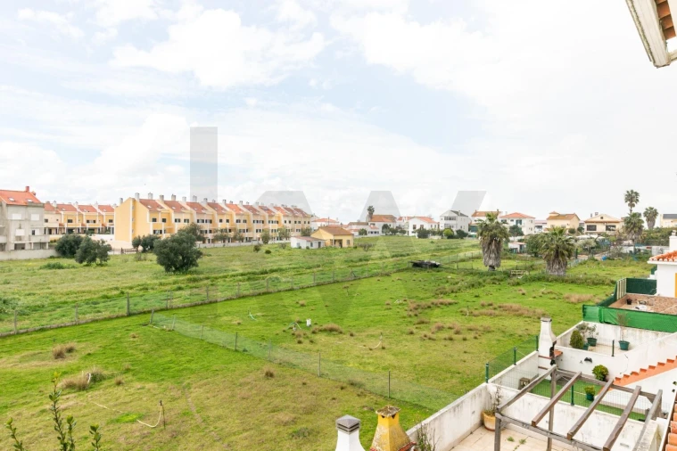 Moradia T3 para Venda em Alcochete Foto 31