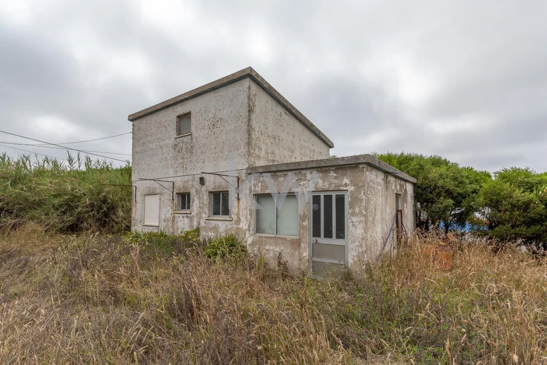 Moradia T2 para Venda em São Pedro da Cadeira Foto 9