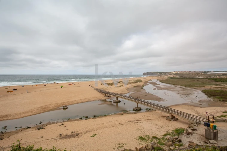 Moradia T2 para Venda em São Pedro da Cadeira Foto 13