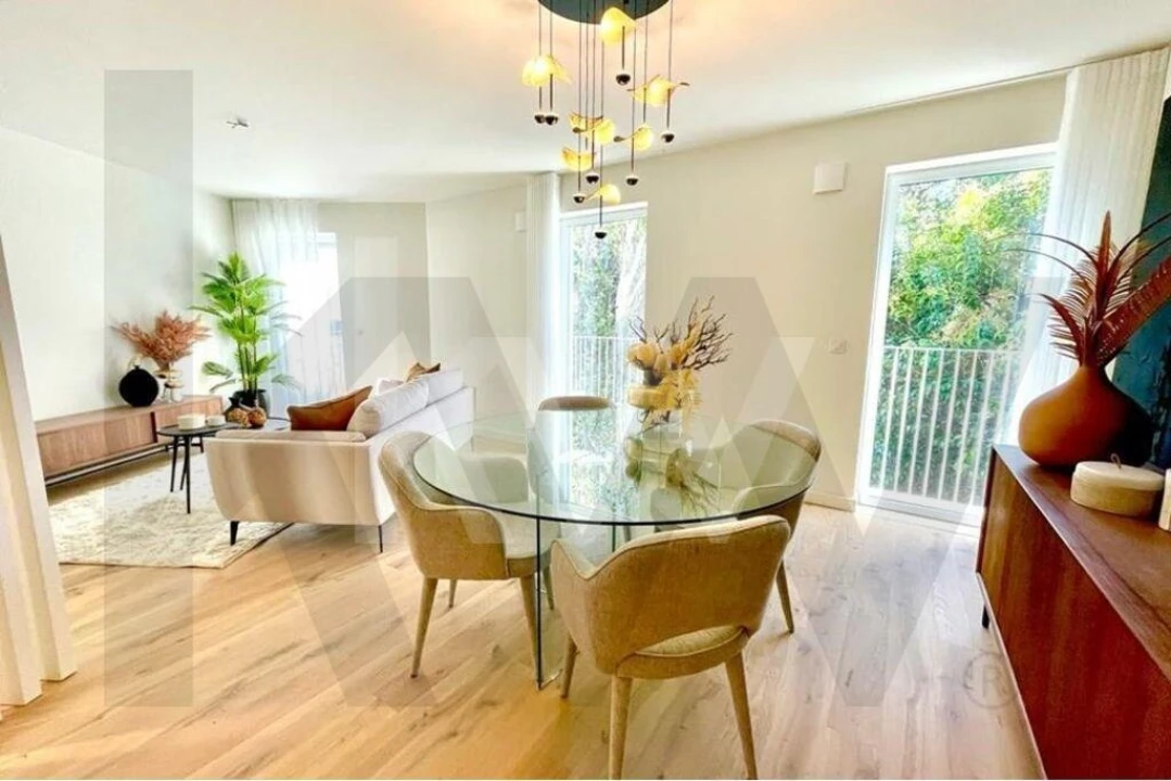 Apartamento T2 para Venda em Areeiro Foto 1