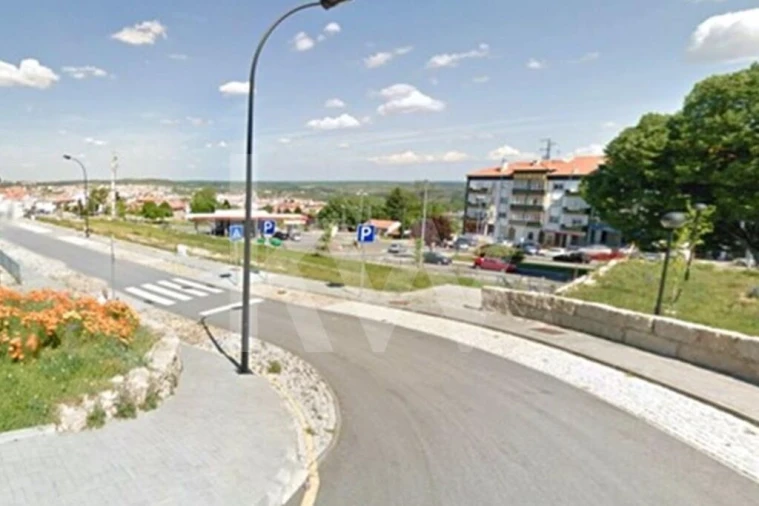 Terreno para Venda em Avelãs de Ambom e Rocamondo