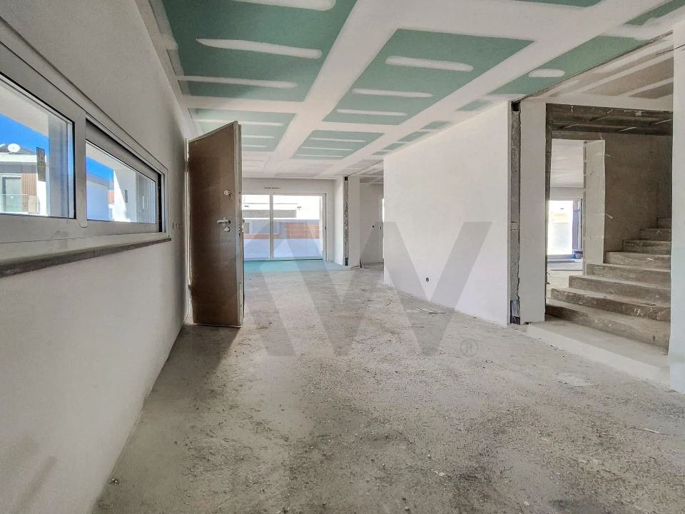 Moradia T4 para Venda em São Domingos de Rana Foto 7