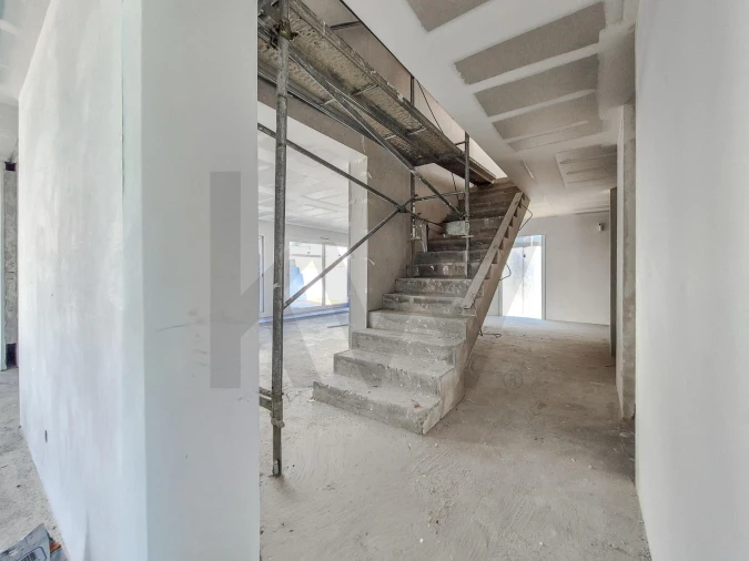 Moradia T4 para Venda em São Domingos de Rana Foto 6