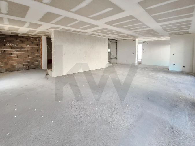 Moradia T4 para Venda em São Domingos de Rana Foto 12