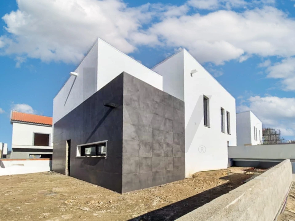 Moradia T4 para Venda em São Domingos de Rana Foto 2