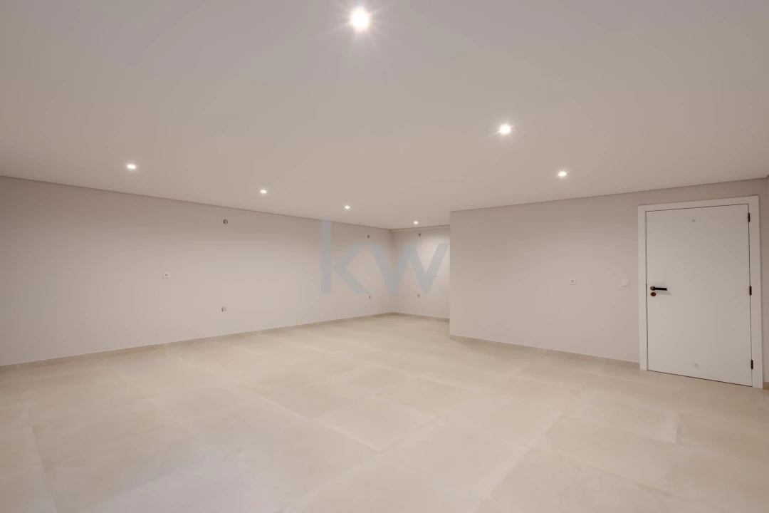 Moradia T3 para Venda em Barcarena Foto 27