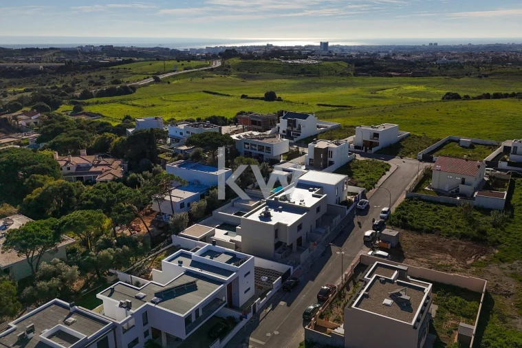 Moradia T3 para Venda em Barcarena Foto 31