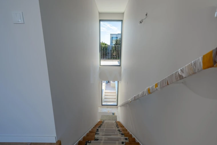 Moradia T3 para Venda em Barcarena Foto 26