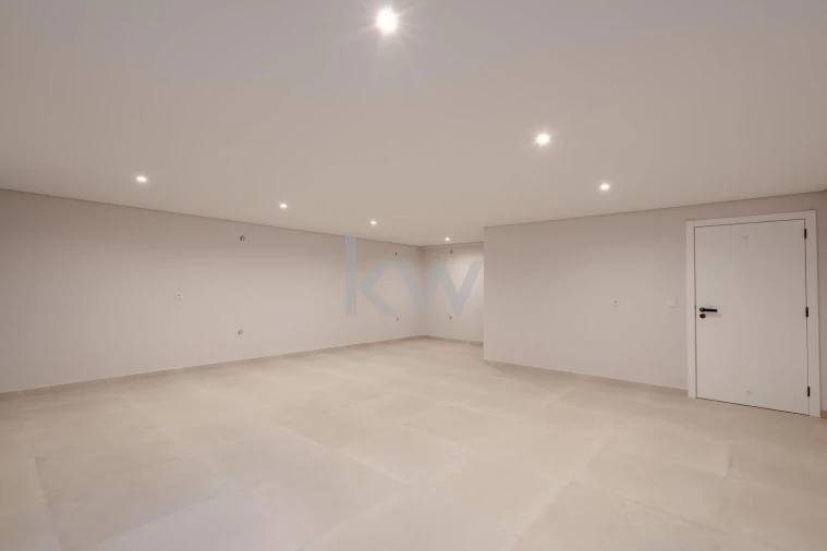 Moradia T3 para Venda em Barcarena Foto 27